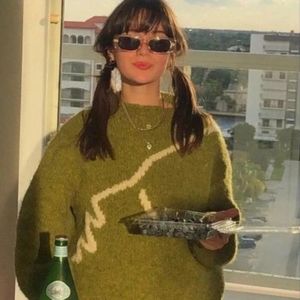 Meet your Posher, Zina